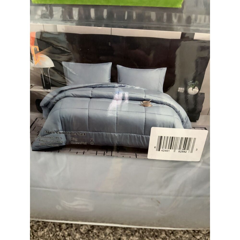 Better Homes and Gardens Blue King 3 pc comforter set